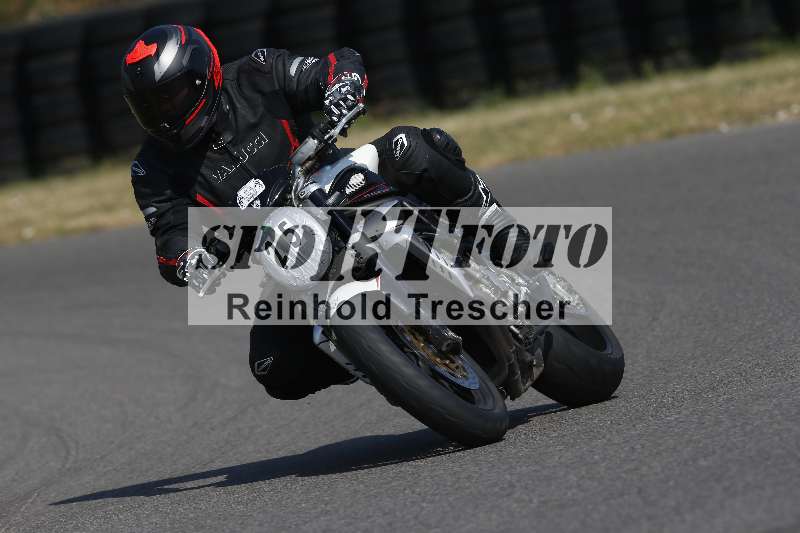 Archiv-2023/28 05.06.2023 Moto Club Anneau du Rhin/blanc-novice/25